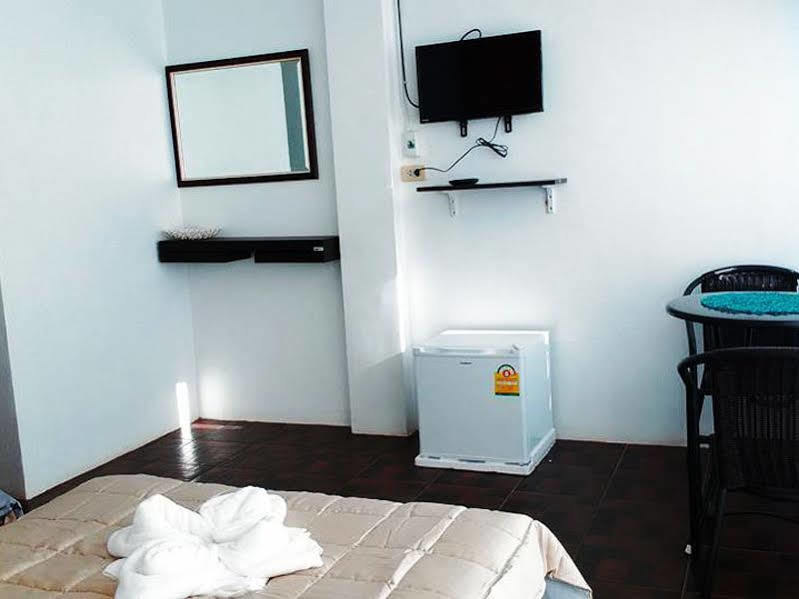 Lanta Friendly House Hotel Ko Lanta Kültér fotó