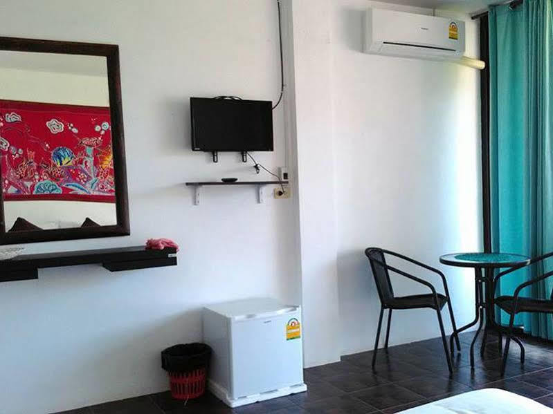 Lanta Friendly House Hotel Ko Lanta Kültér fotó