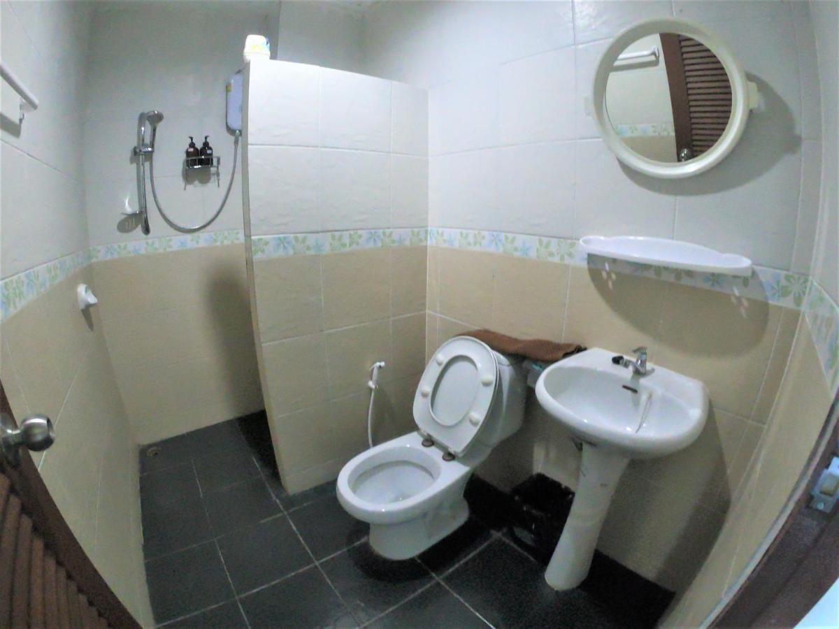 Lanta Friendly House Hotel Ko Lanta Kültér fotó